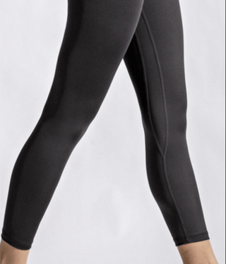 Plus Size "No Crotch Seam" Butter Leggings in Solids